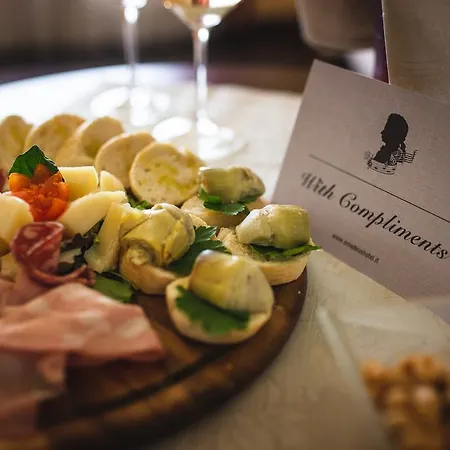 Jr Amadeus 4* Bologna