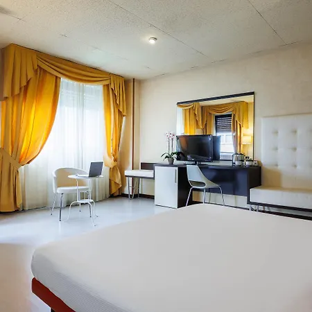 Hotel Jr Amadeus Bologna