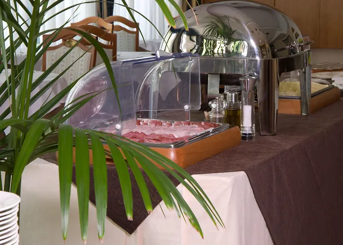 Jr Amadeus 4* Bologna