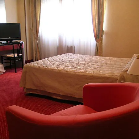 Jr Amadeus 4* Bologna