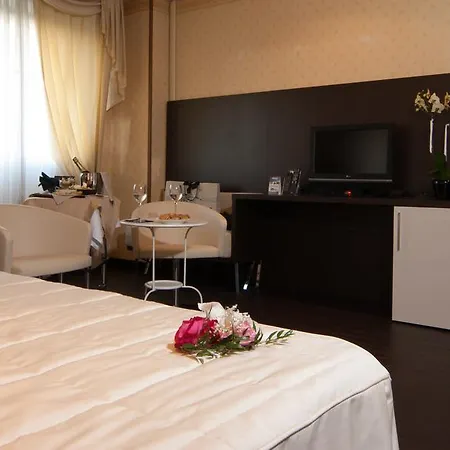 Ξενοδοχείο Jr Amadeus