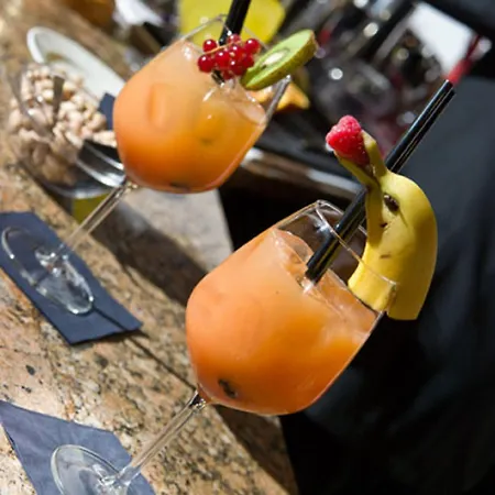 Otel Jr Amadeus