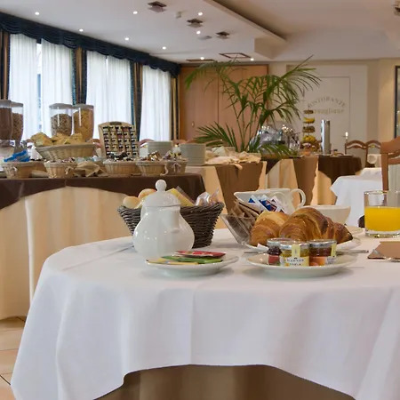 Ξενοδοχείο Jr Amadeus Μπολόνια