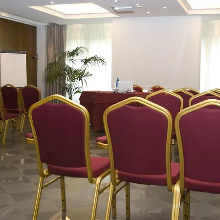 Hotel Jr Amadeus 4*