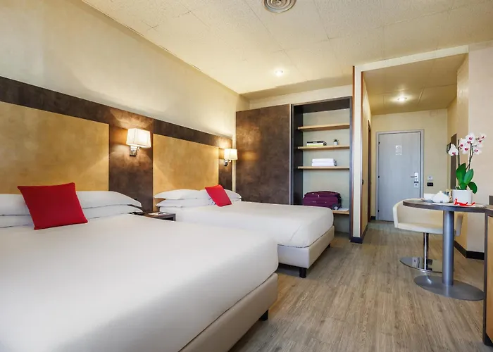 Jr Amadeus 4* Bologna